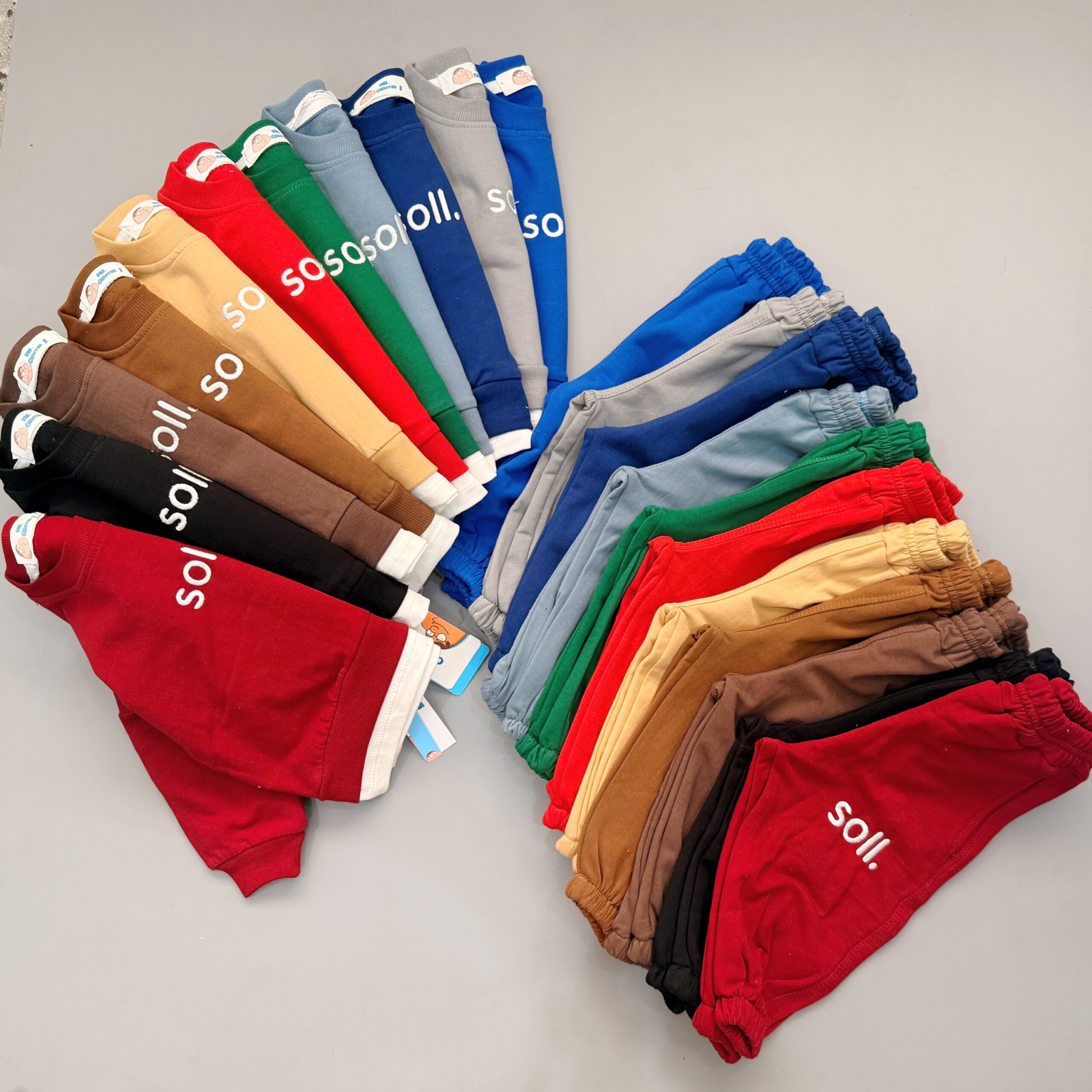 D5ED0CA3-4E1F-4553-8E0B-3BA852BF71A9